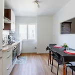 Vue Sur Saint Quentin Un Sejour A Part