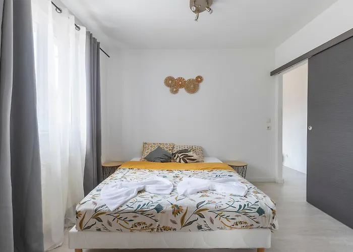 Vue Sur Saint Quentin Un Sejour A Part